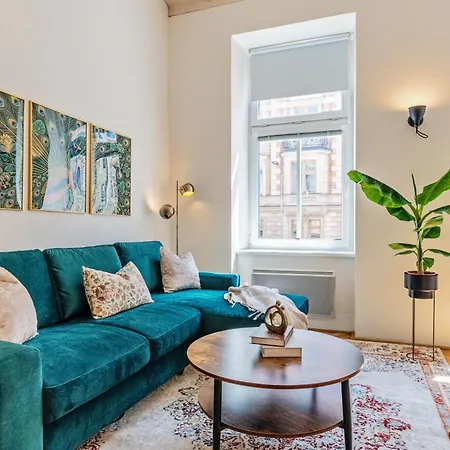 Apartment Gem Stone Center