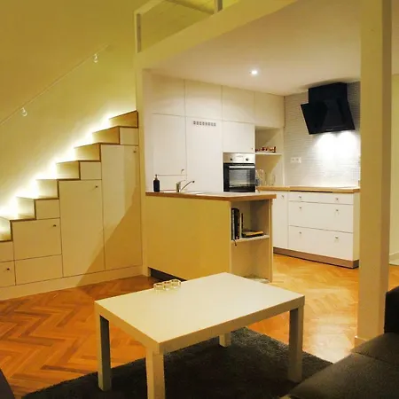 Gem Stone City Center Daire *