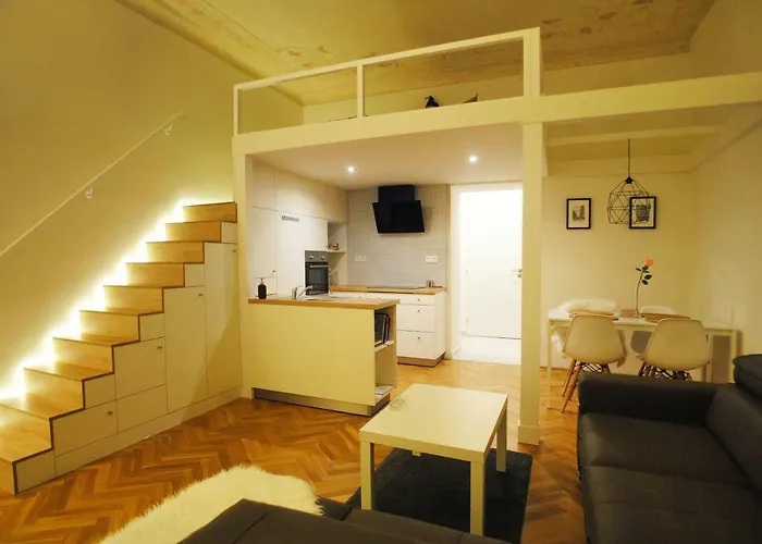 Apartment Centre In Style Olmütz