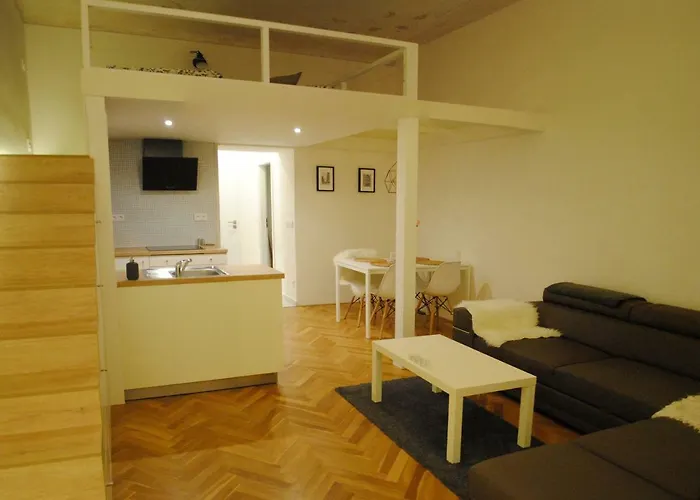 Centre In Style Apartment *